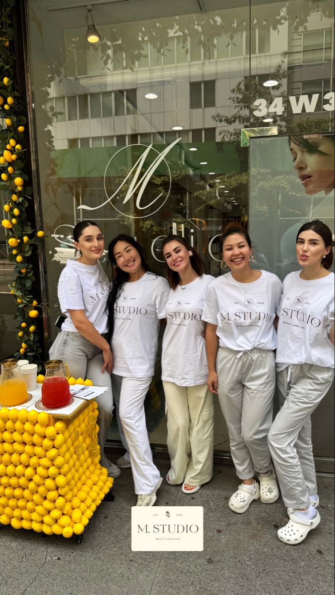 Brow shaping M. STUDIO Manhattan